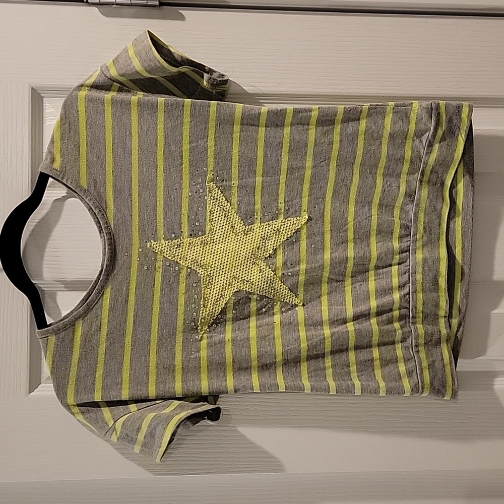 Ransom Girl Center Star T-shirt, Size XL(14-16), Neon colored Stripes an…